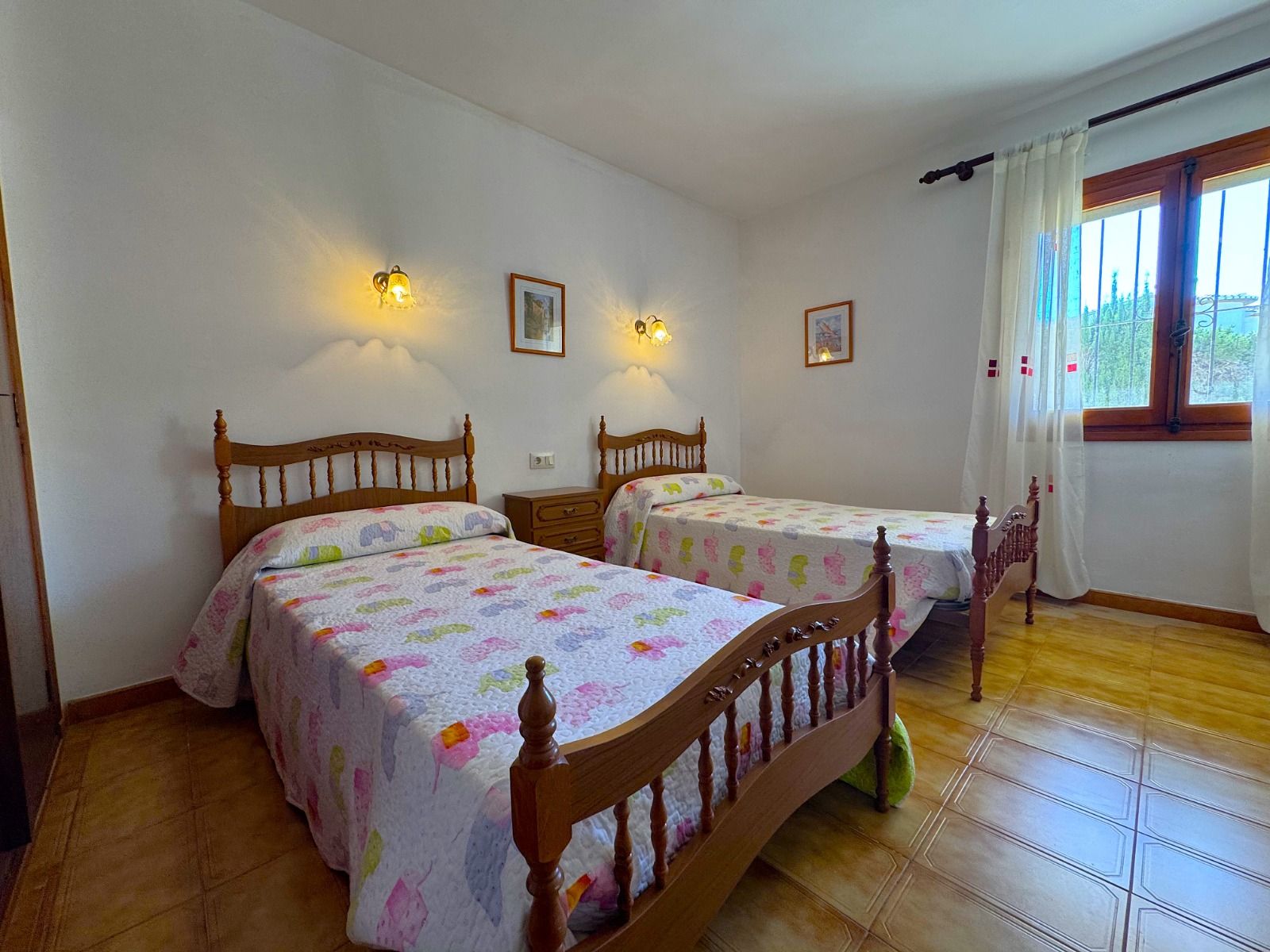 House / Villa / Chalet / Puerto Blanco Maryvilla (Villaport)