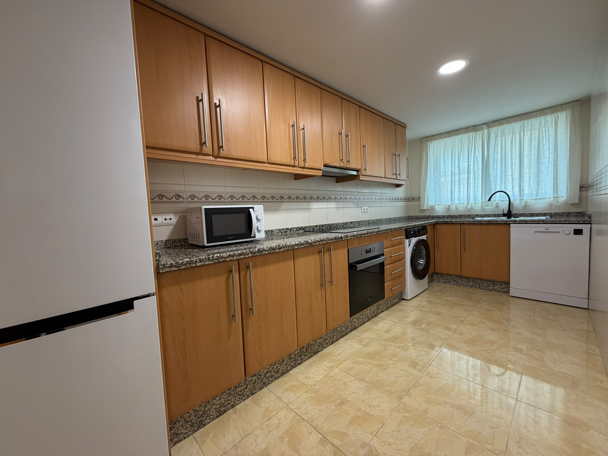 ALQUILER LARGA TEMPORADA / EDIFICIO ESTRELLA